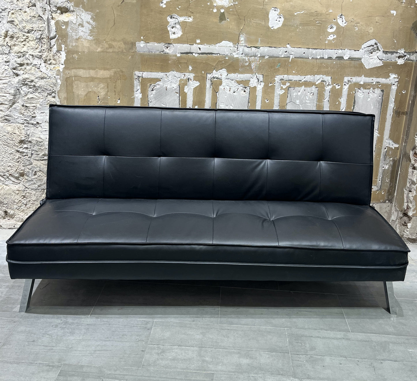 BLACK LEATHER SOFA